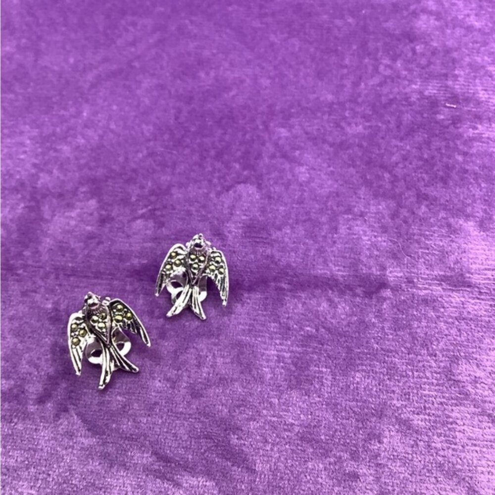 Vintage Swallow Marcasite clip earrings petite - Picture 2 of 5